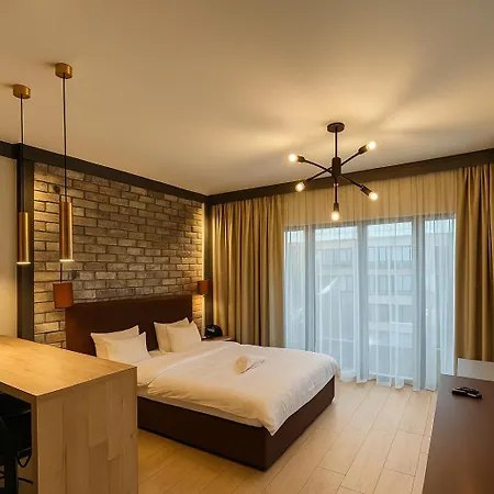 Bed & Breakfast Riverside Industrial - Sauna - Gym -air-conditioning-spa-fitness Wrocław