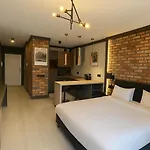Riverside Industrial - Sauna - Gym -air-conditioning-spa-fitness Bed & Breakfast