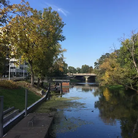 לינה וארוחת בוקר Riverside Industrial - Sauna - Gym -air-conditioning-spa-fitness 4*