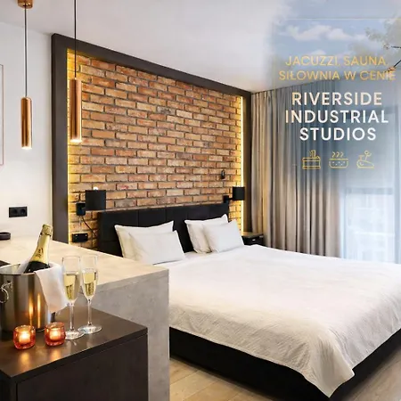 ベッド・アンド・ブレックファスト Riverside Industrial - Sauna - Gym -air-conditioning-spa-fitness ヴロツワフ