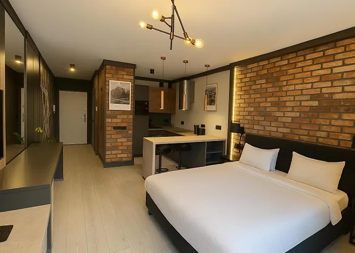 Riverside Industrial - Sauna - Gym -air-conditioning-spa-fitness ベッド・アンド・ブレックファスト